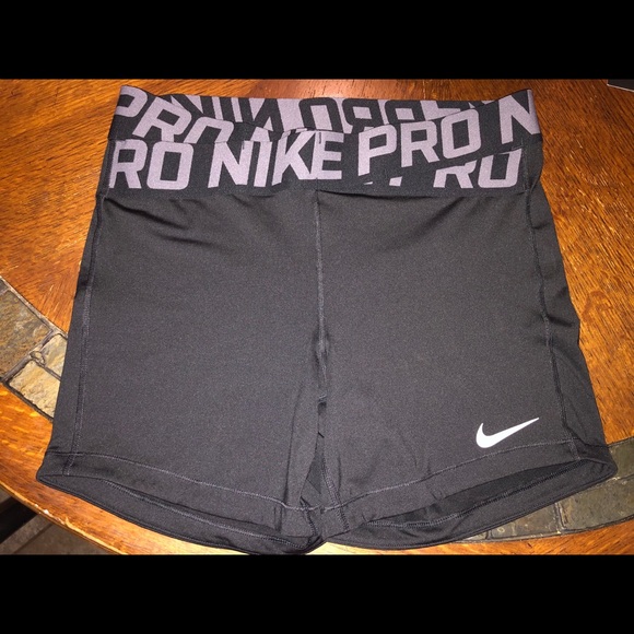 nike pro intertwist short